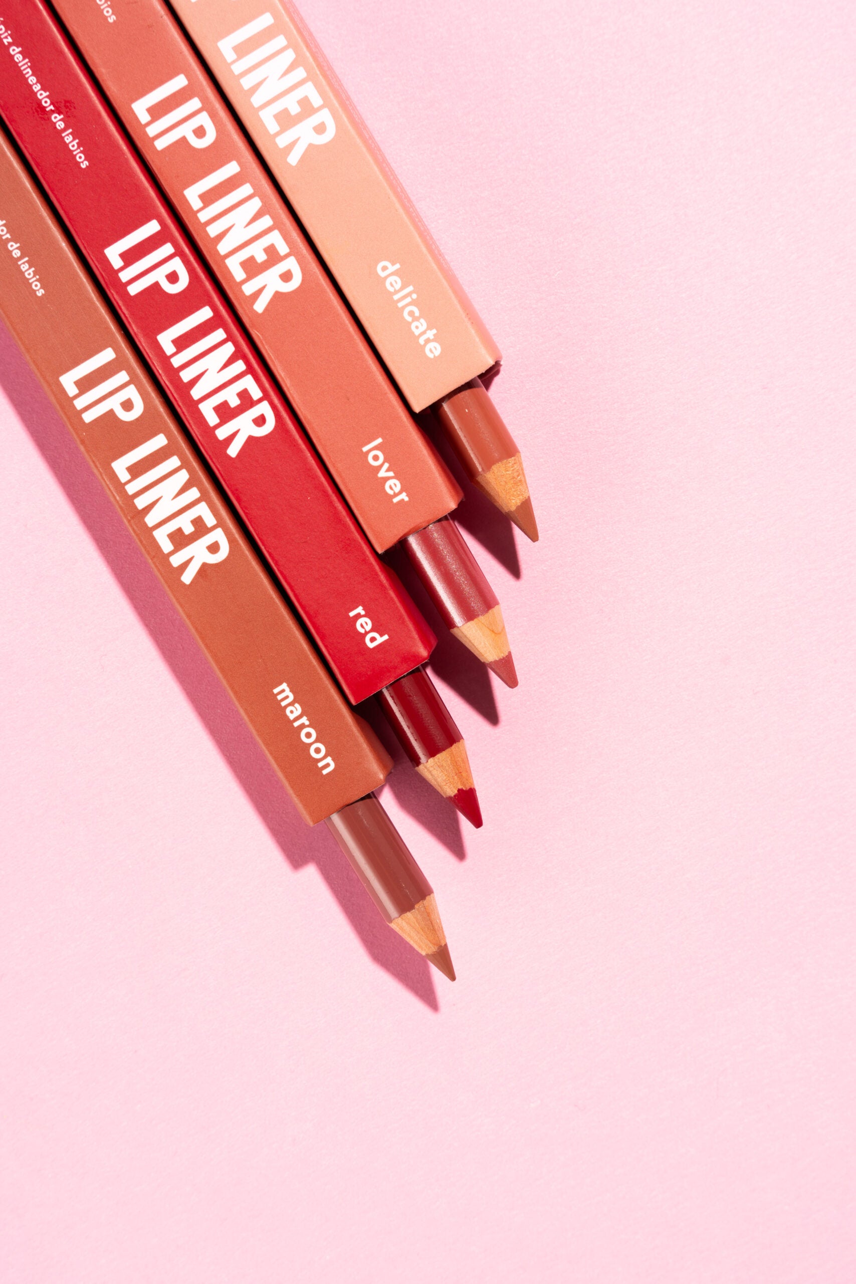 LIP LINER